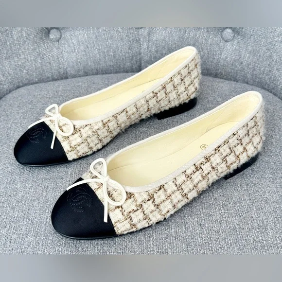 CHANEL 2025K ECRU BEIGE GOLD TWEED BALLET FLATS SIZE 39. New box dust bags - Picture 6 of 16